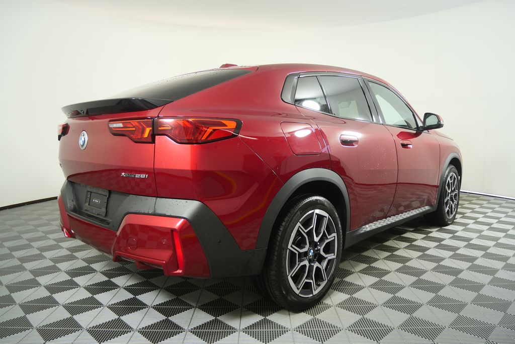 Thumbnail: 2025 BMW X2 - 3