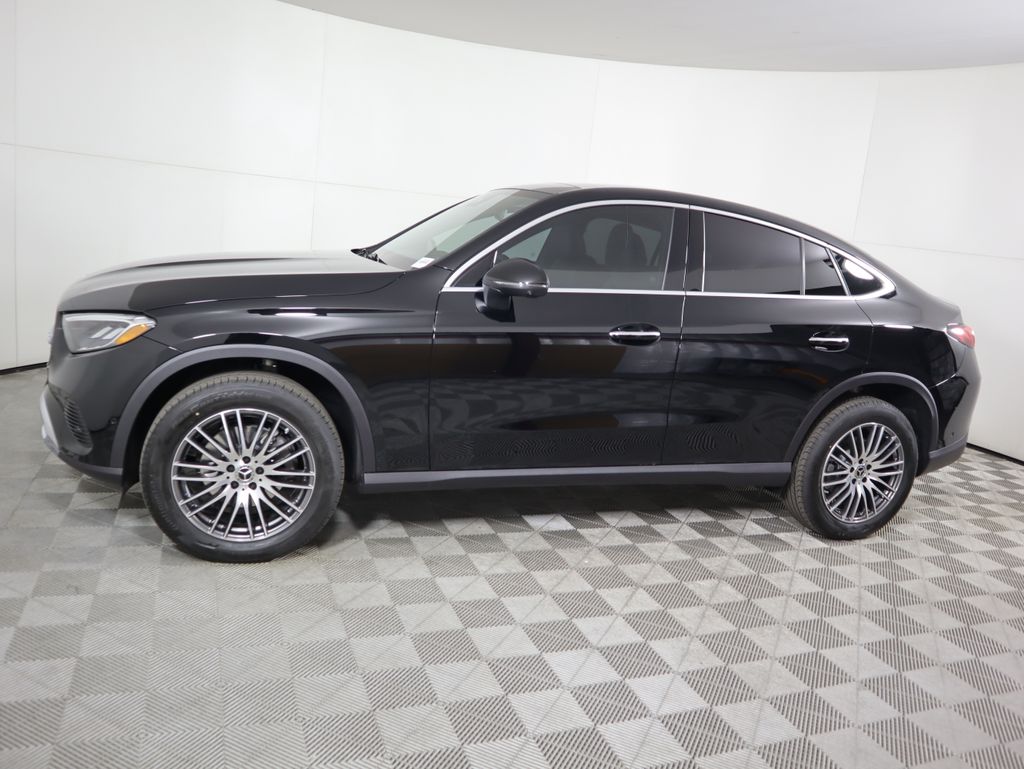 Thumbnail: 2026 Mercedes-Benz GLC - 8