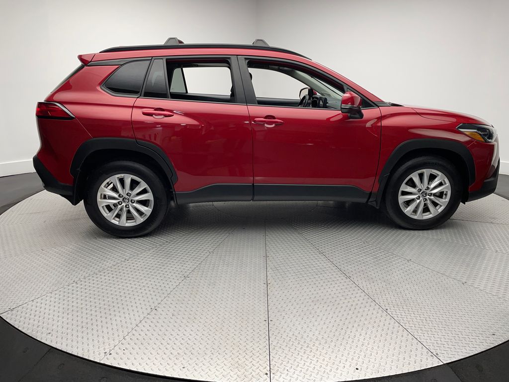 Thumbnail: 2023 Toyota Corolla Cross - 4