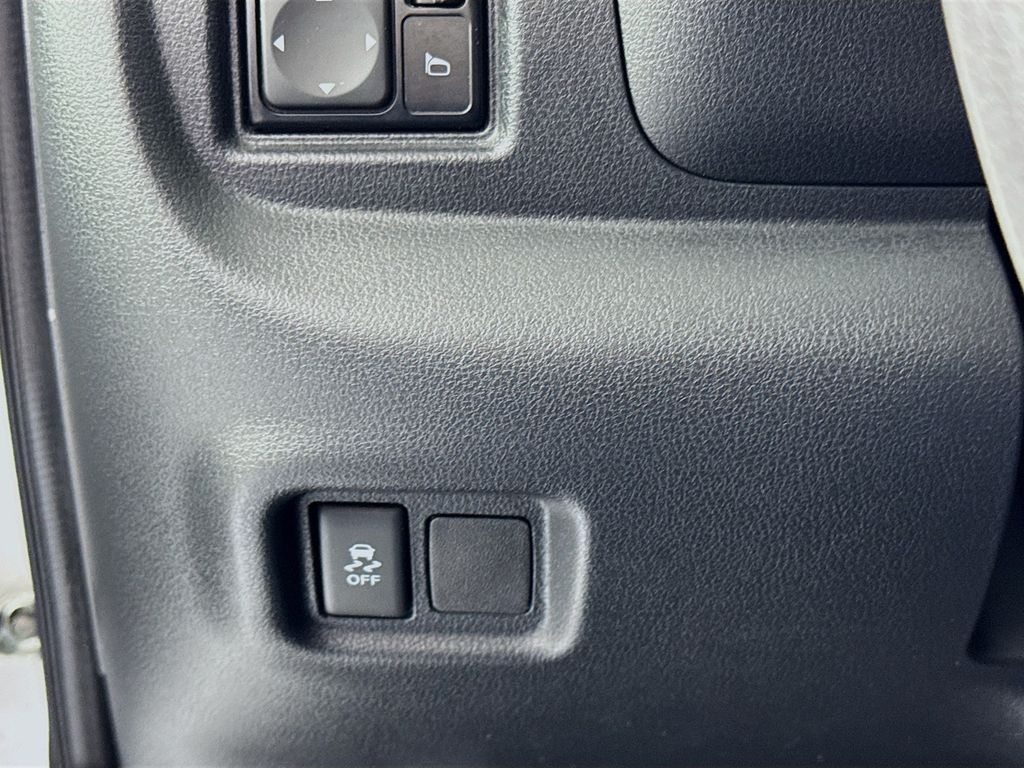 Used Car 2017 Nissan Versa  1.6 S For Sale Under $10,000 In Austin, Texas