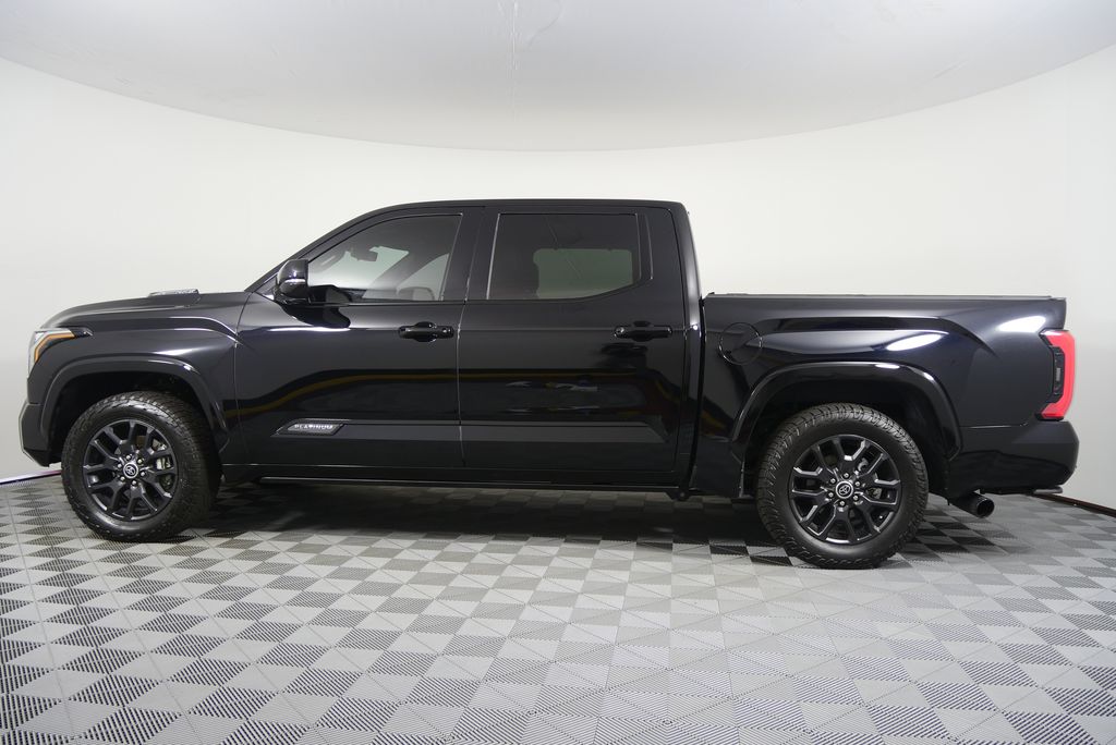 Thumbnail: 2022 Toyota Tundra - 7