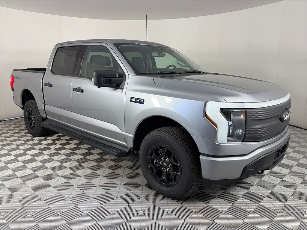 2025 Ford F-150 Lightning XLT 
