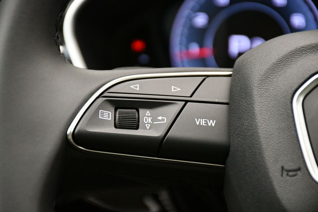 2025 Audi Q3  24