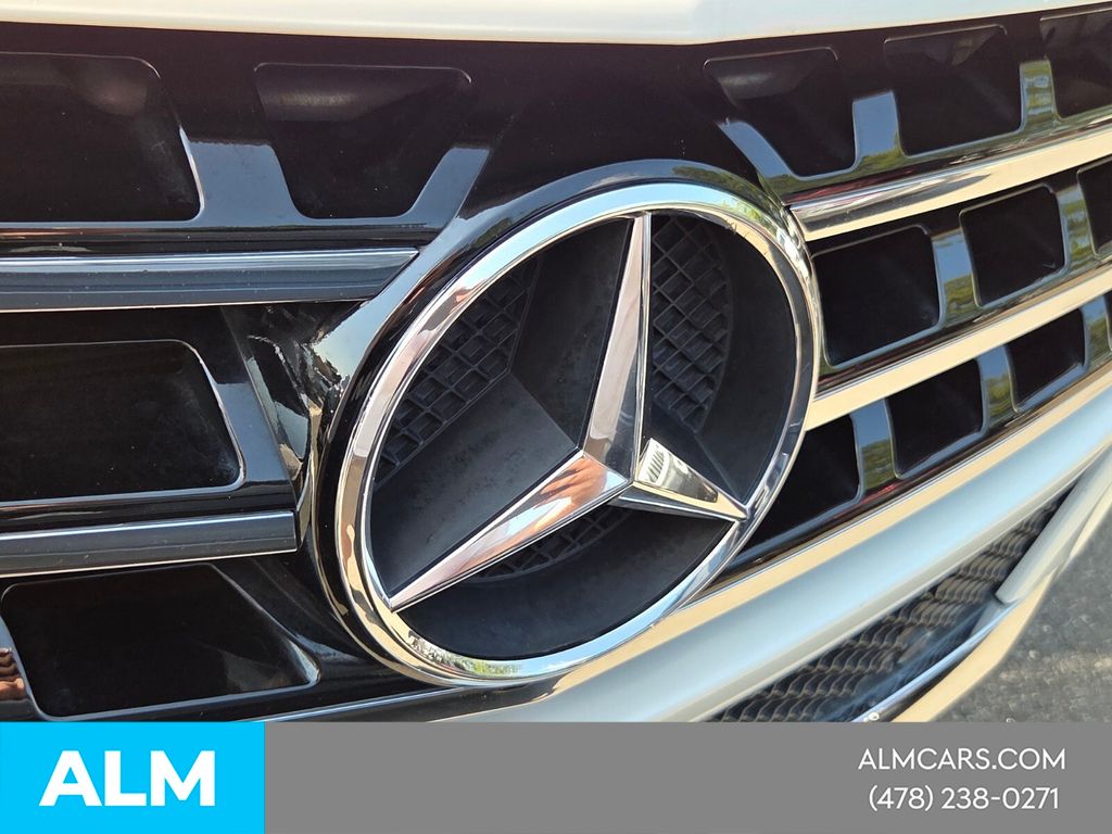 Used 2015  Mercedes-Benz ML 350 image 24