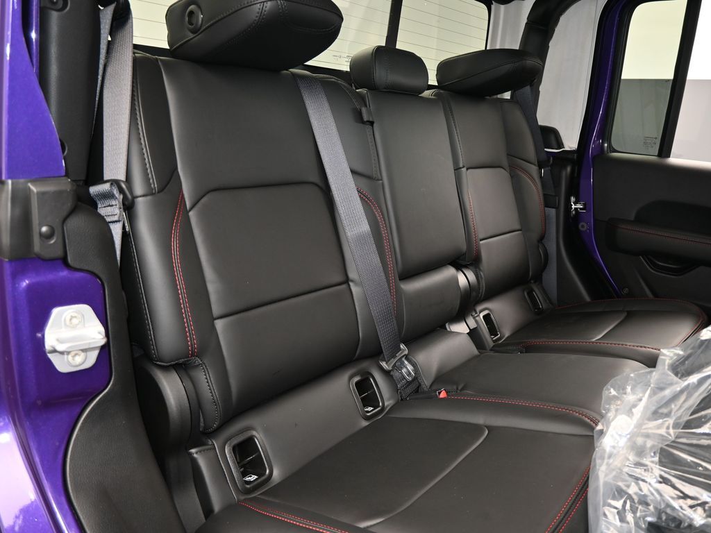 New 2026 Reign Jeep Rubicon image 34
