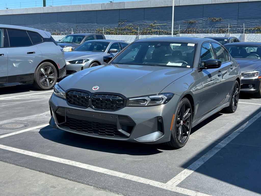 Thumbnail: 2023 BMW 3 Series - 2