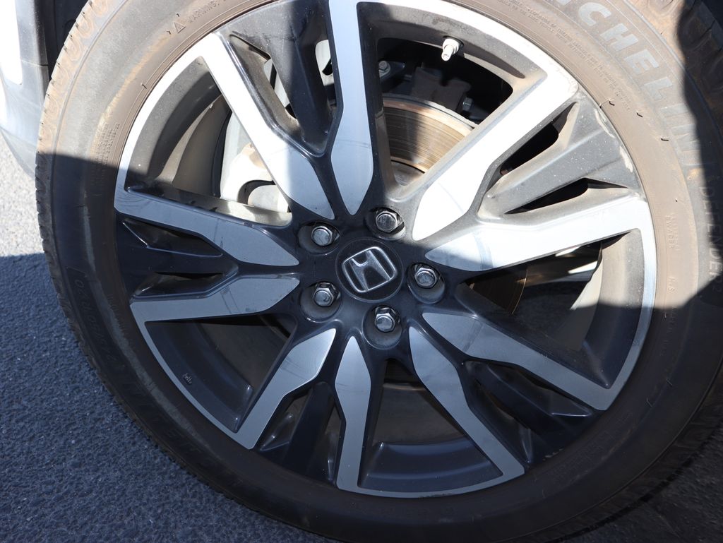 Thumbnail: 2020 Honda Pilot - 18