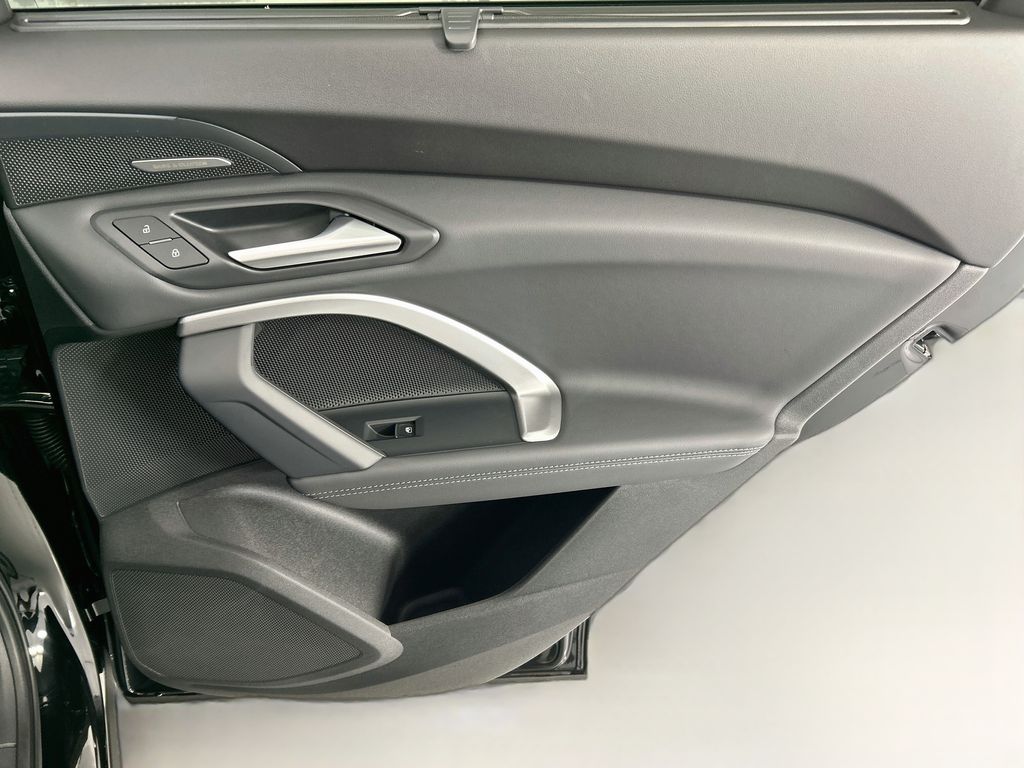 Thumbnail: 2026 Audi Q5 - 26