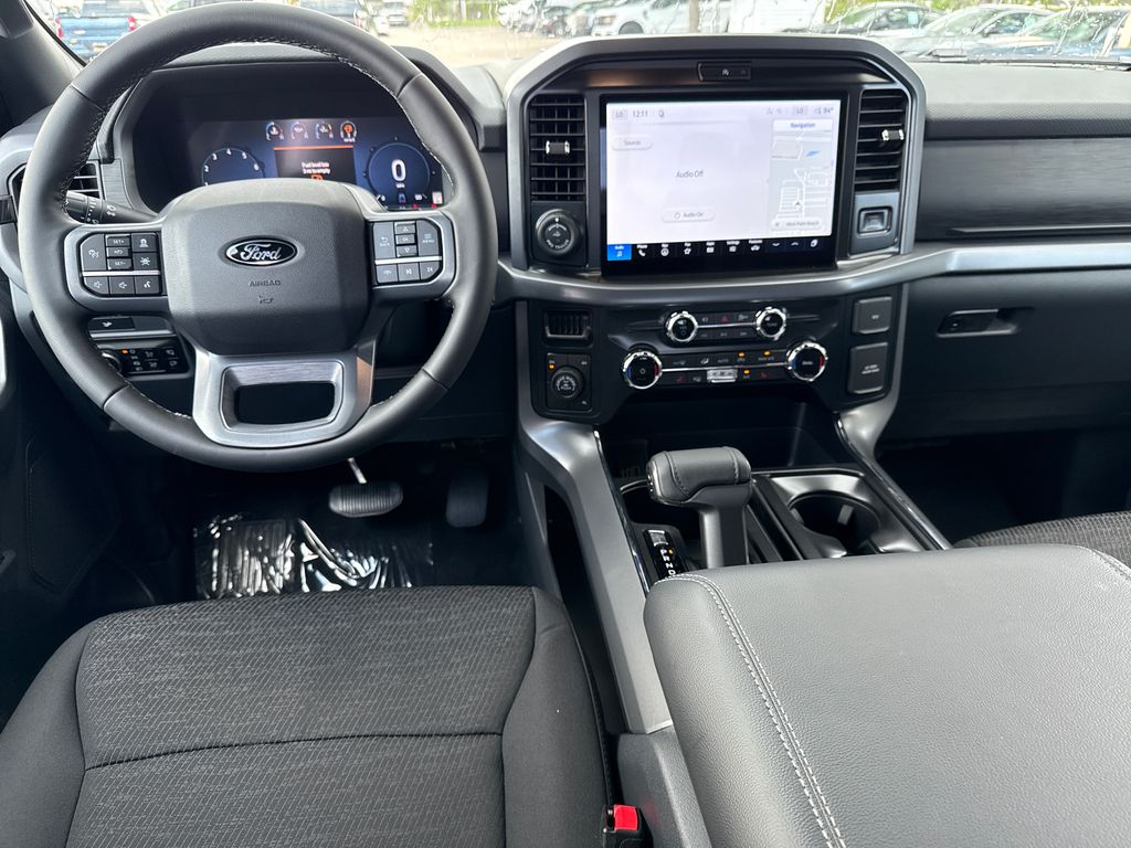 New 2026 White Ford XLT image 5