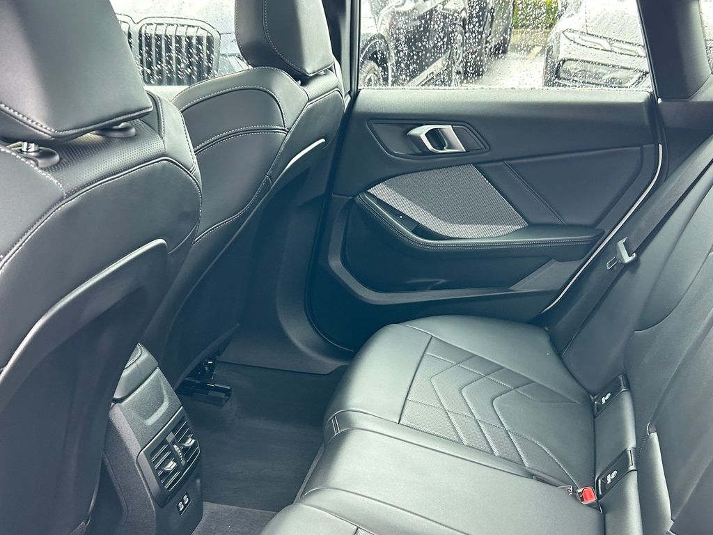 Thumbnail: 2025 BMW 2 Series - 30