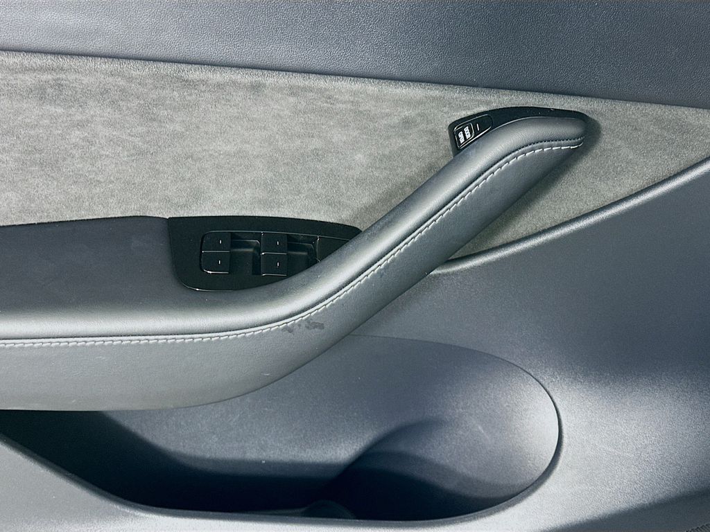 2020 Tesla Model Y Performance 16