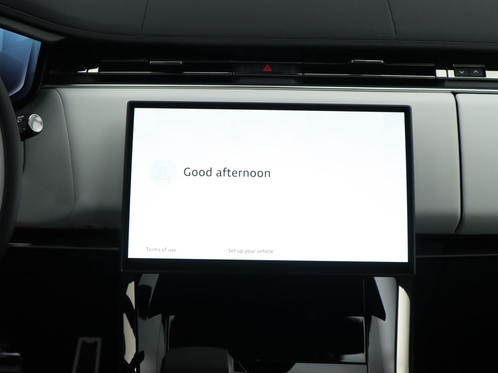 Thumbnail: 2025 Land Rover Range Rover Sport - 15
