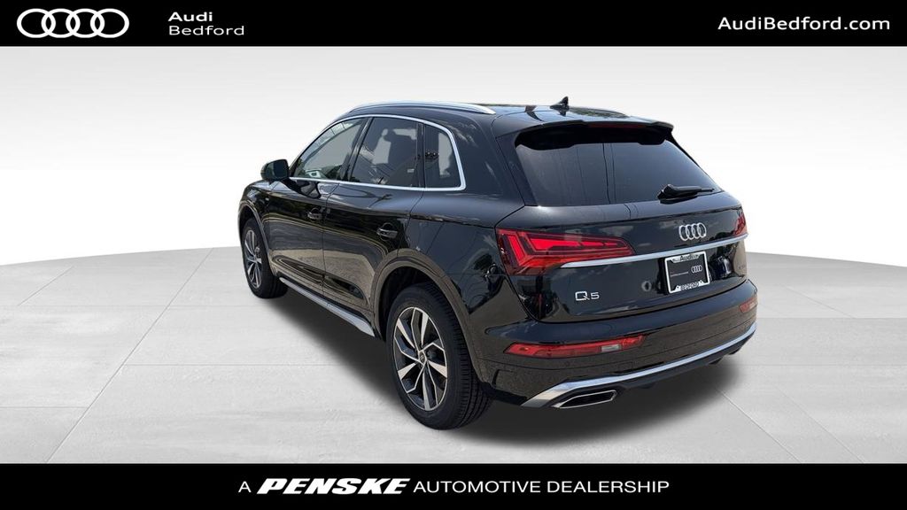 Thumbnail: 2023 Audi Q5 - 4