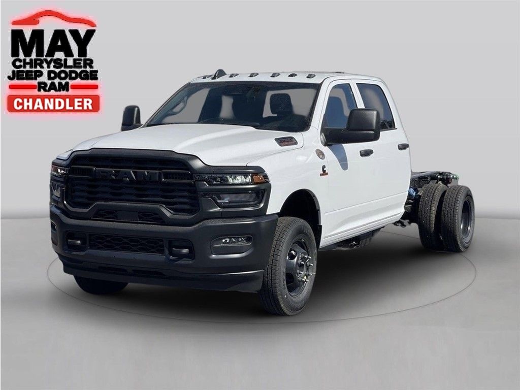 Diamond Black Crystal Pearlcoat 2026 RAM 3500 Chassis Tradesman Crew Cab LB DRW 4WD Pickup Truck Four-Wheel Drive 8-Speed Automatic