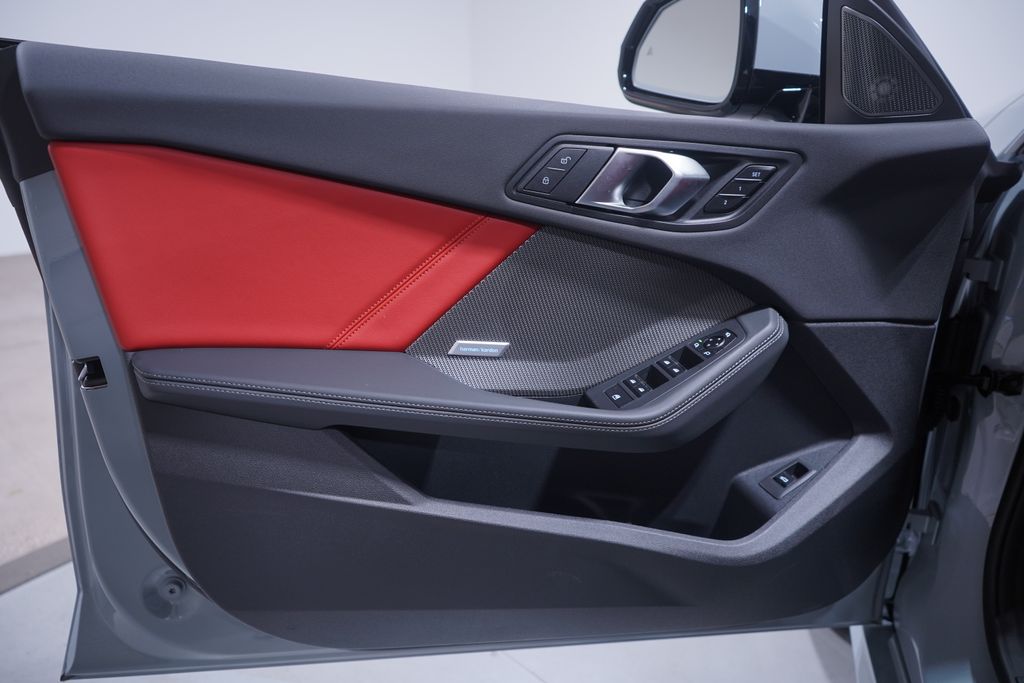 2025 BMW 2 Series  13