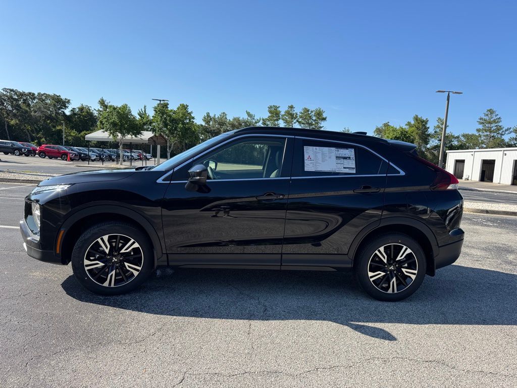 2025 Mitsubishi Eclipse Cross SE photo 3