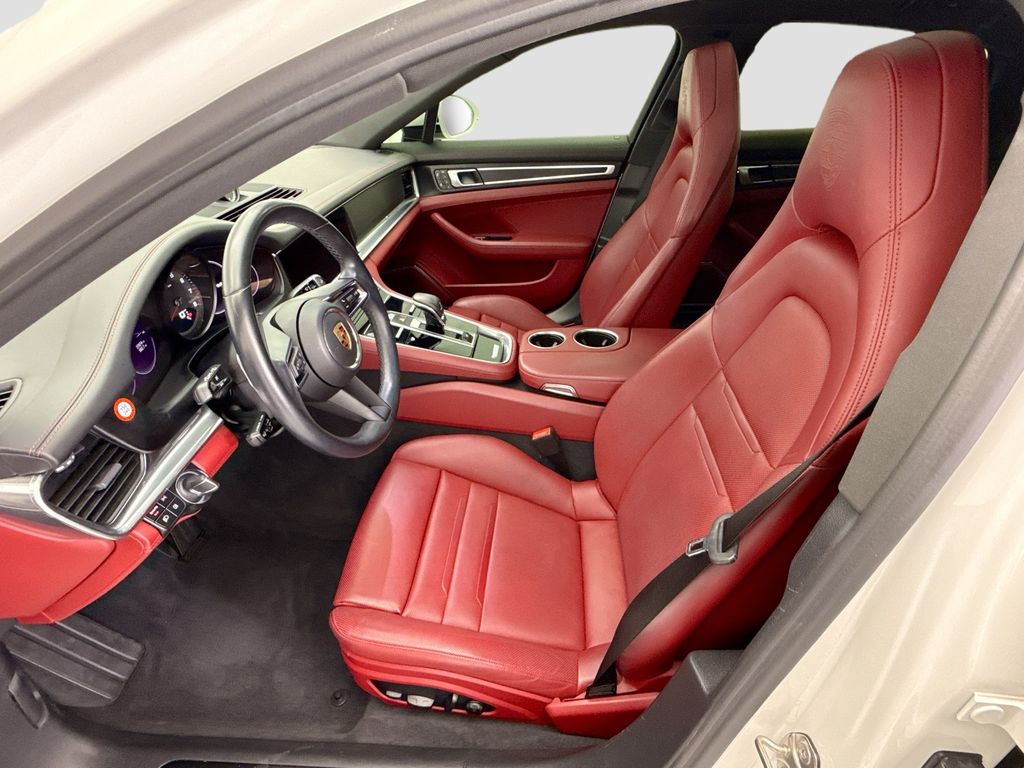 Thumbnail: 2023 Porsche Panamera - 5