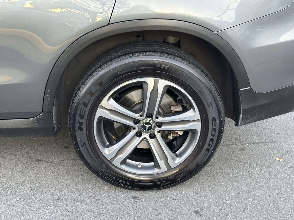 Thumbnail: 2019 Mercedes-Benz GLC - 14