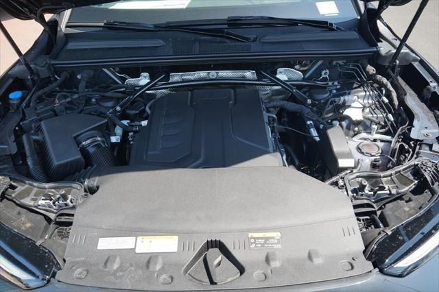 Thumbnail: 2025 Audi Q5 - 12