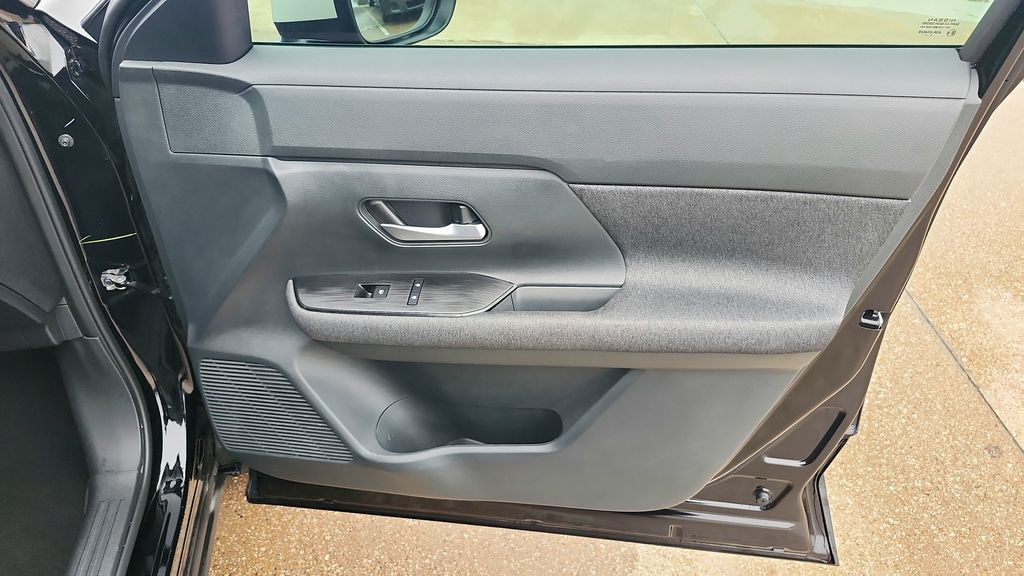 2025 Nissan Kicks