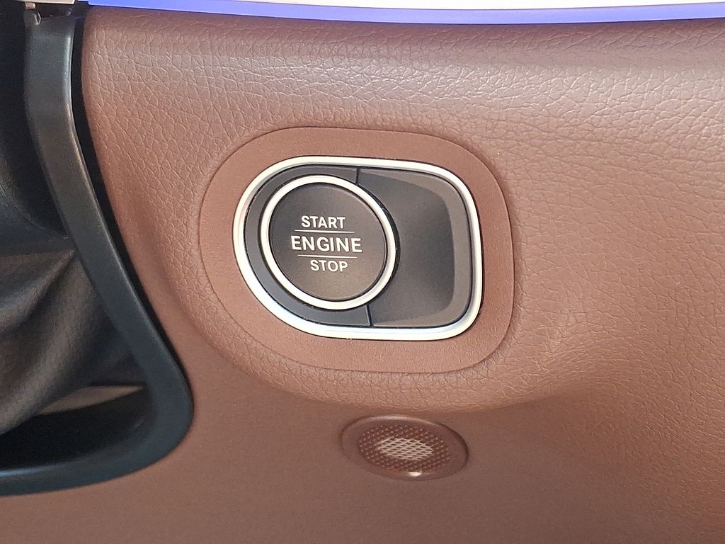 Thumbnail: 2025 Mercedes-Benz GLE - 24