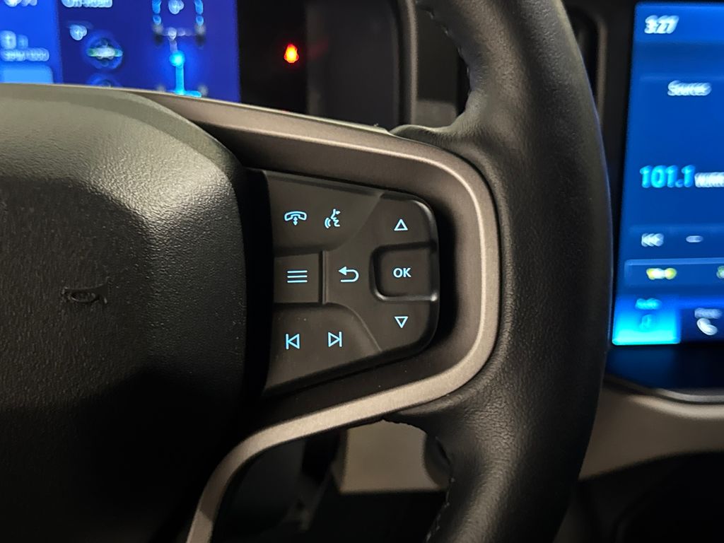 Certified Used 2024 Gray Ford Wildtrak image 21