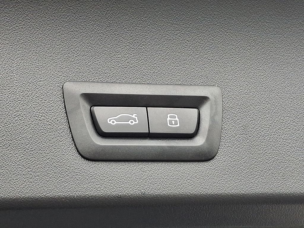 2025 BMW X3 3.0i 32