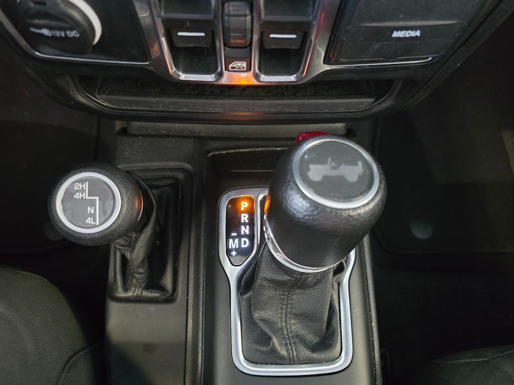 Thumbnail: 2023 Jeep Wrangler - 18