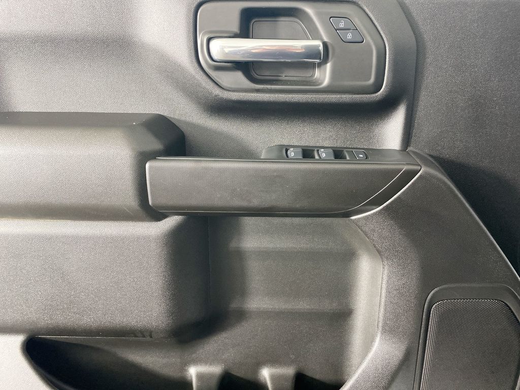 2025 GMC Sierra 2500HD Pro photo