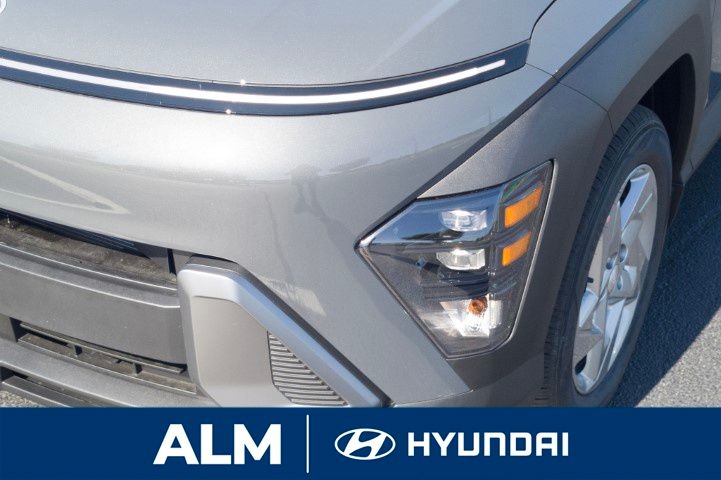 New 2027  Hyundai SE FWD image 11