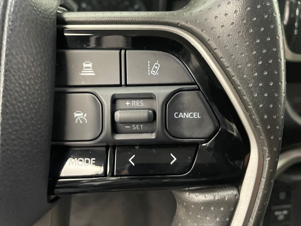 Thumbnail: 2022 Toyota Tundra - 23