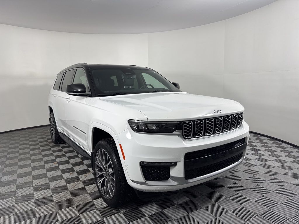 Thumbnail: 2022 Jeep Grand Cherokee L - 3