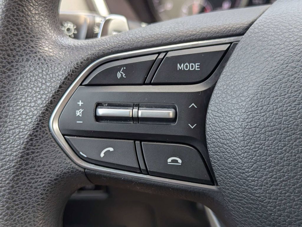 2021 Hyundai Santa Fe #25
