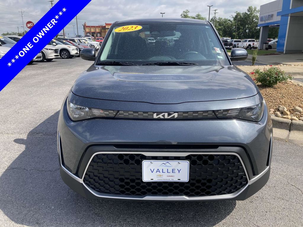 Used 2023 Gray Kia LX image 9