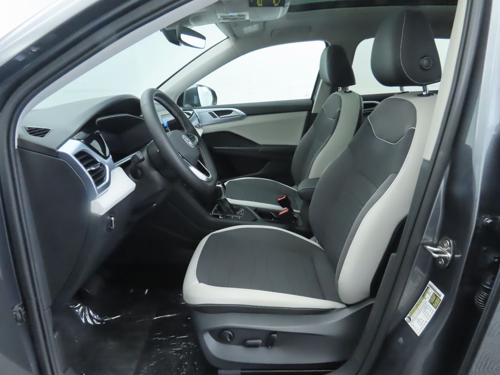 Thumbnail: 2025 Volkswagen Taos - 19