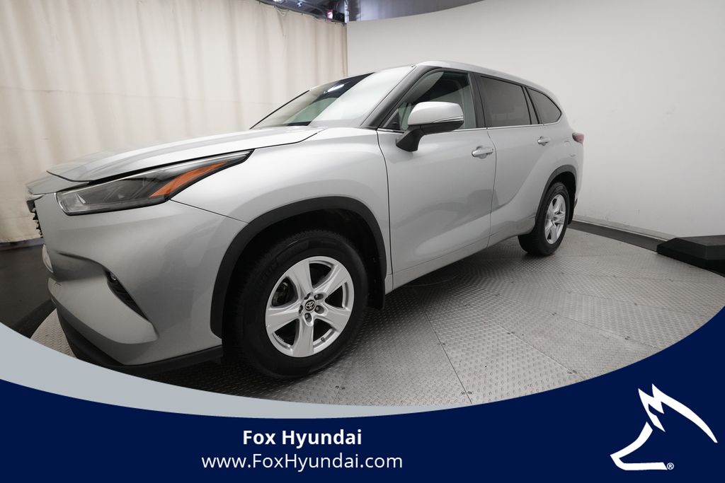 Celestial Silver Metallic 2024 Toyota Highlander SUV / Crossover All-Wheel Drive 8-Speed Automatic