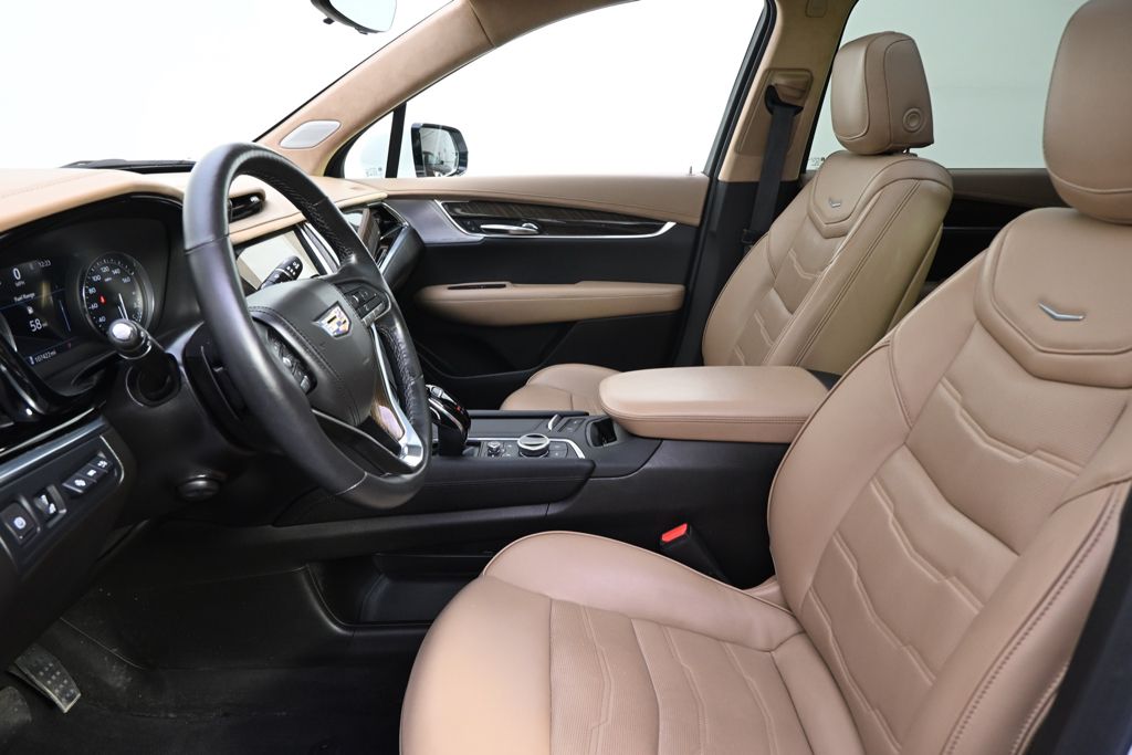 Used 2023 White Cadillac Premium Luxury image 13