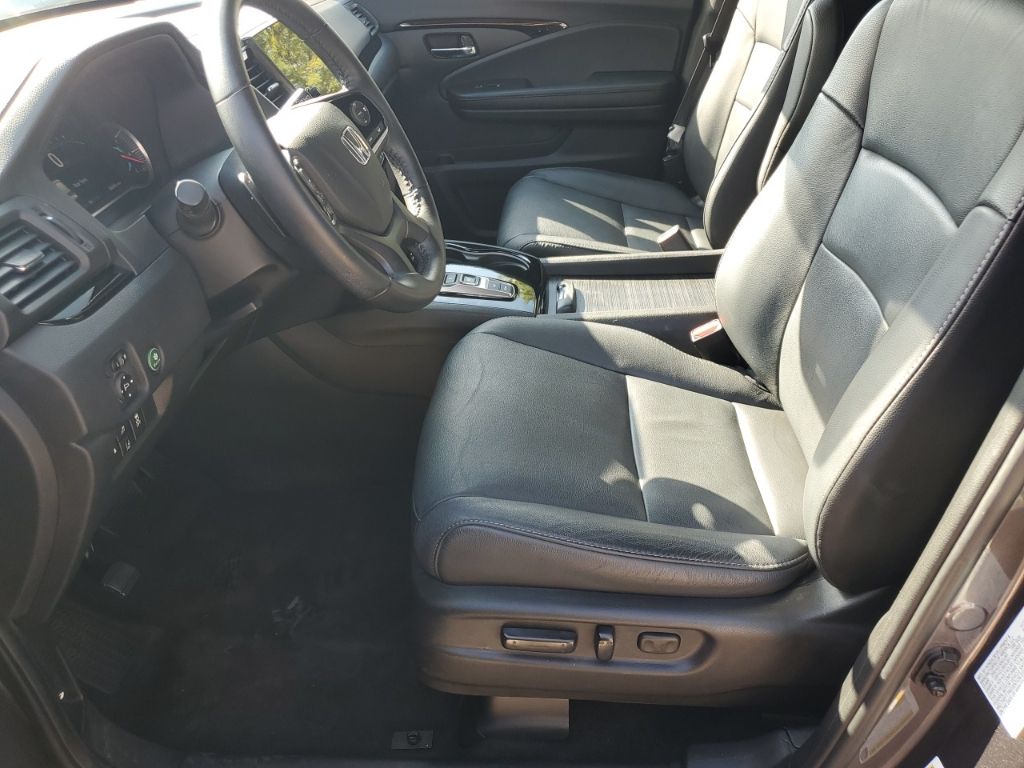 Used Car 2022 Honda Pilot  Touring For Sale Under $35,000 In Austin, Texas