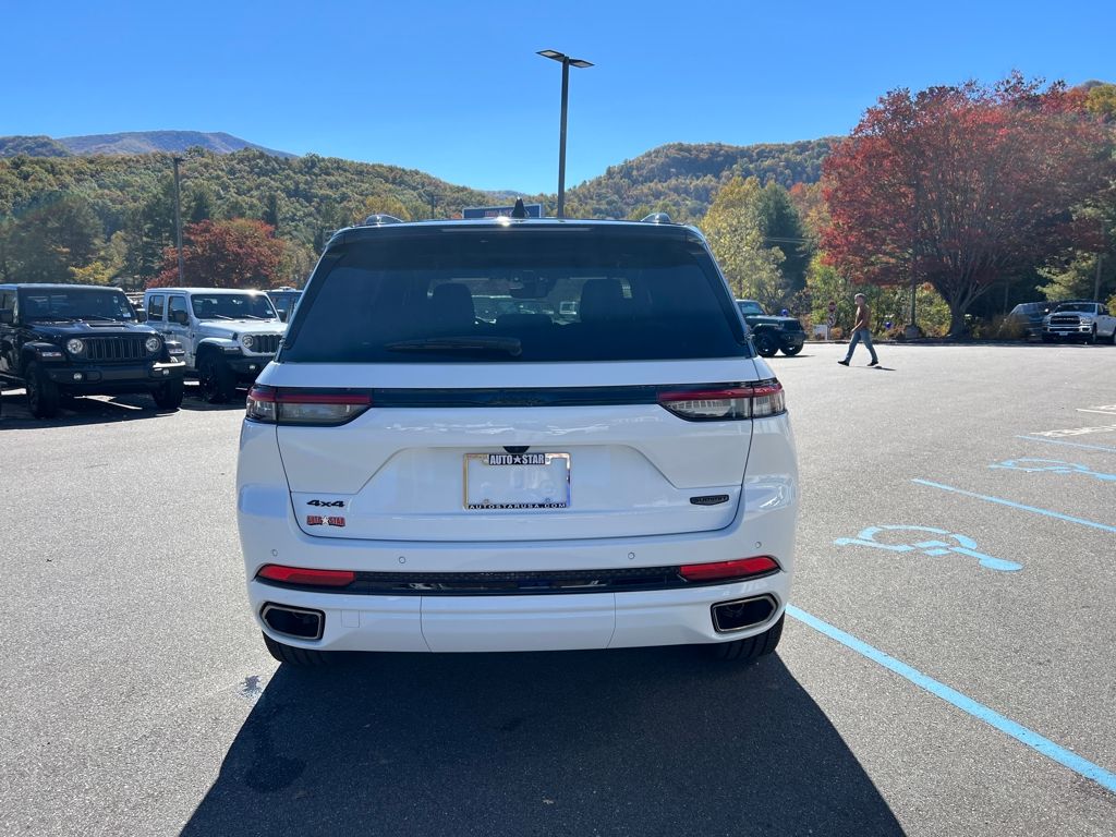 new 2025 Jeep Grand Cherokee car, priced at $57,990