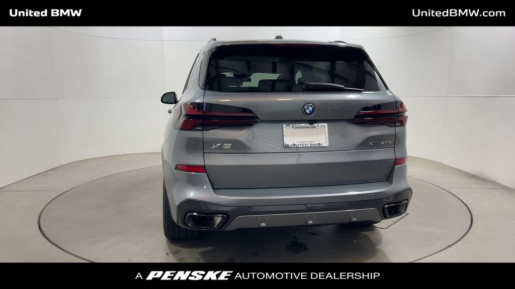 2026 BMW X5 xDrive50e 7
