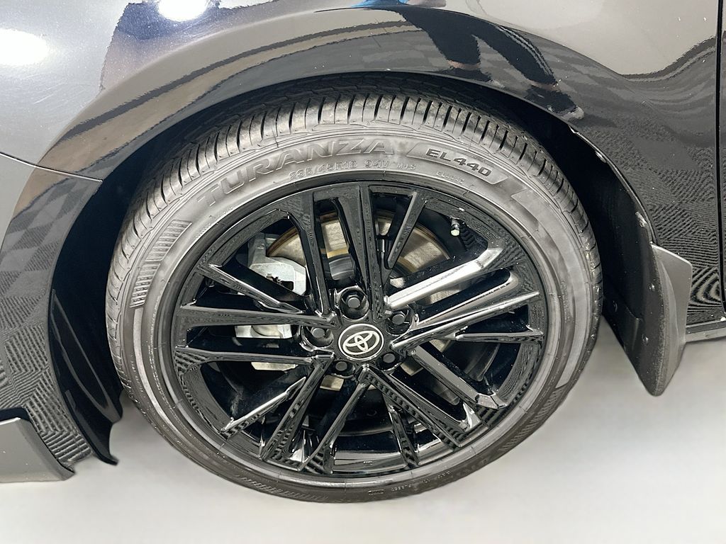 Thumbnail: 2025 Toyota Camry - 31