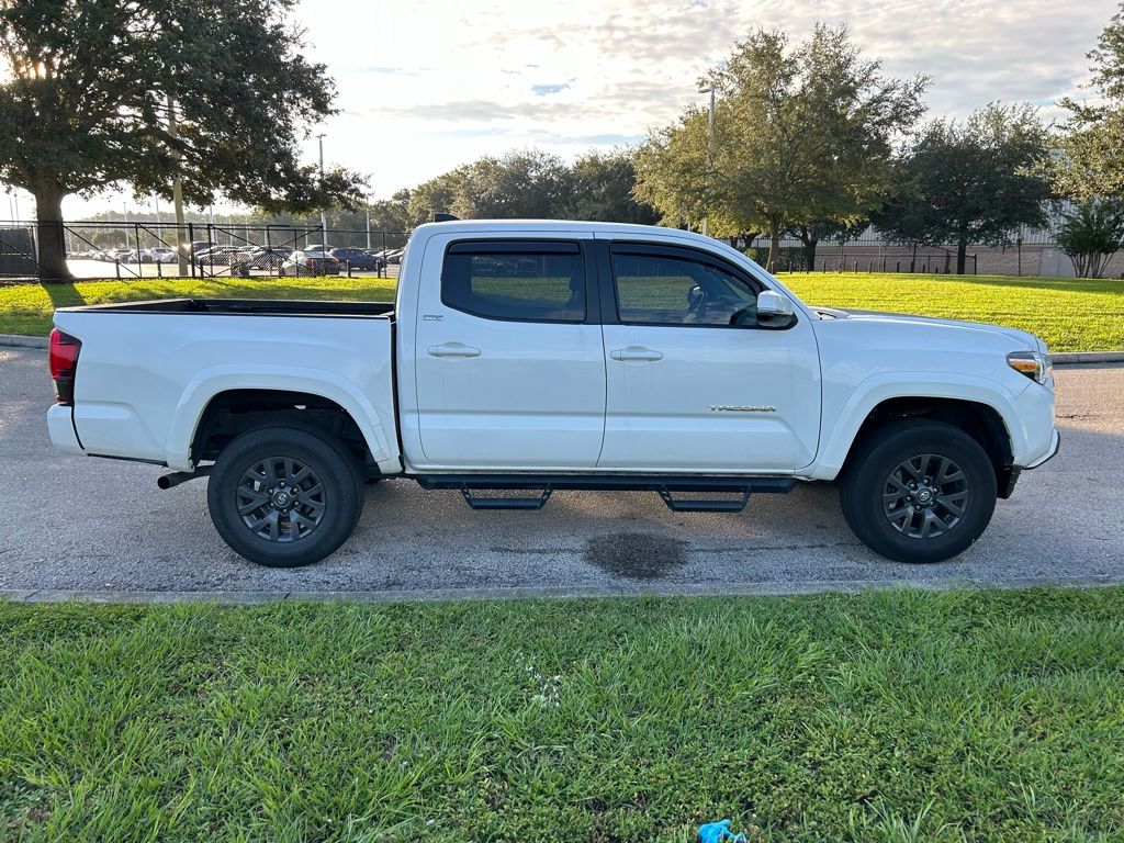 Thumbnail: 2022 Toyota Tacoma - 6