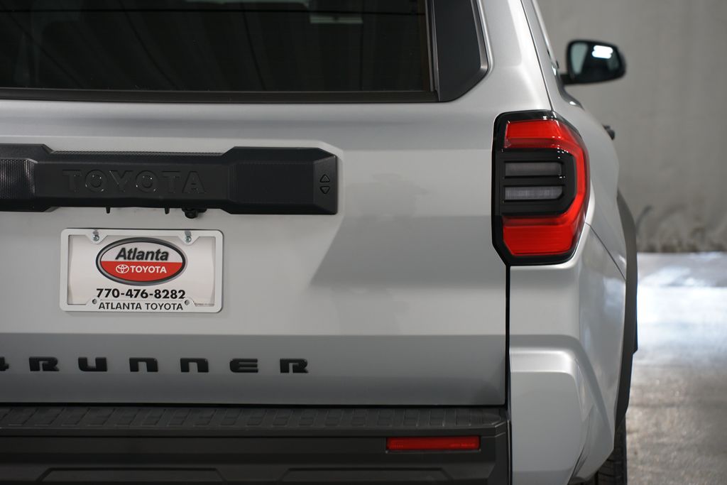 Thumbnail: 2025 Toyota 4Runner - 10