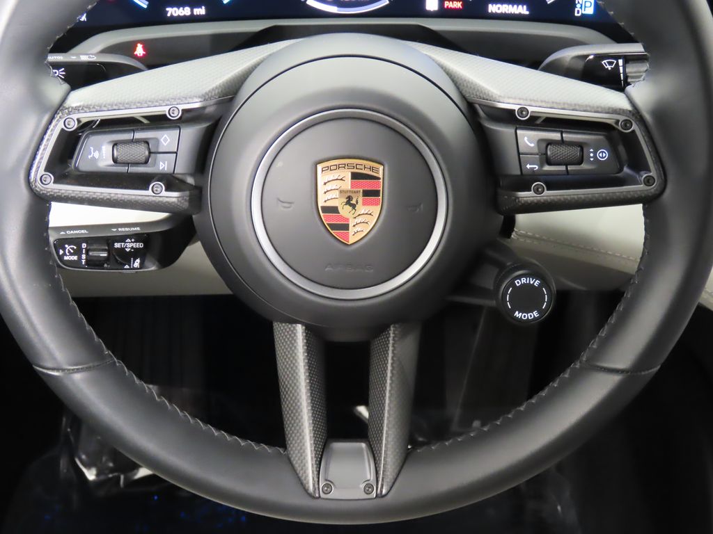 Thumbnail: 2025 Porsche Taycan - 19