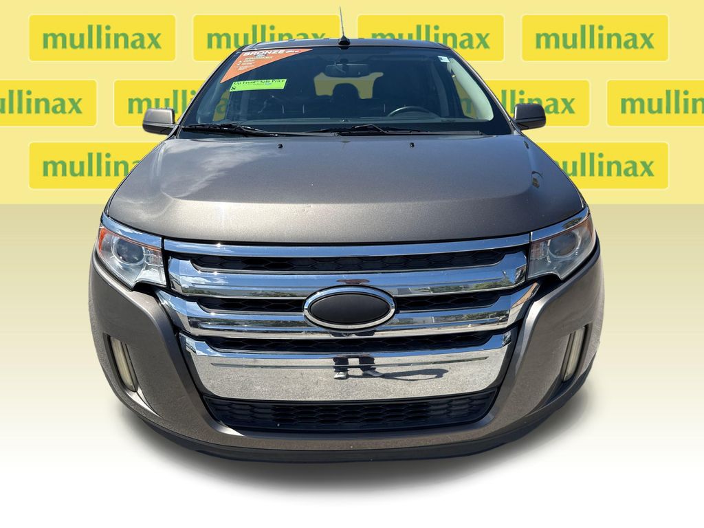 Used 2013 Gray Ford SEL image 10