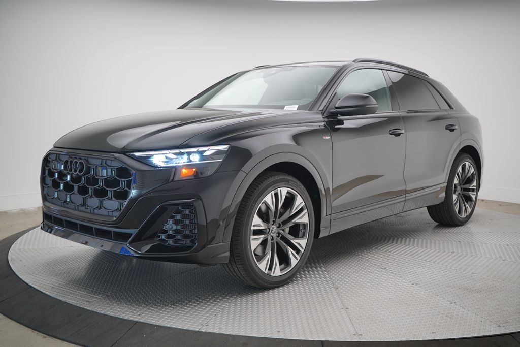 Thumbnail: 2026 Audi Q8 - 1