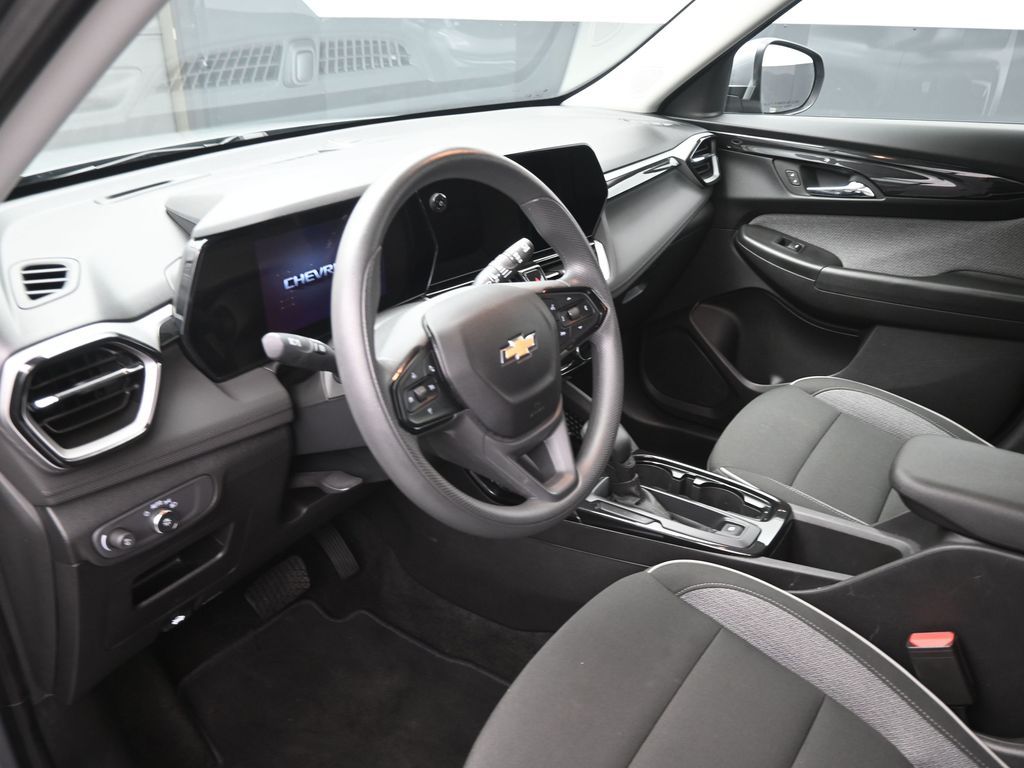 Used 2025 Chevrolet TrailBlazer SUV
