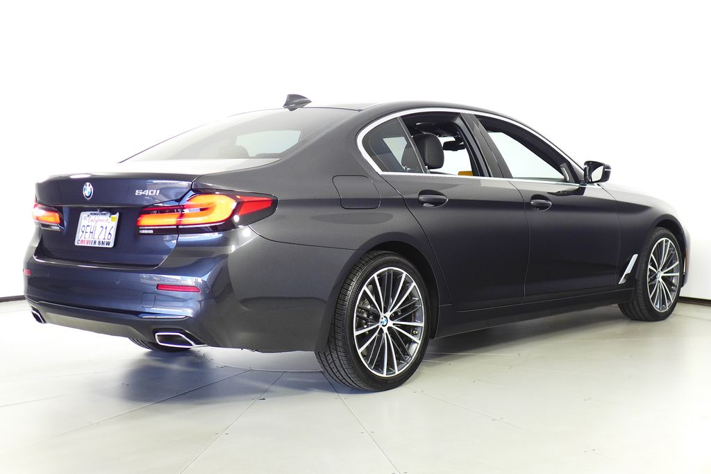 Thumbnail: 2023 BMW 5 Series - 7