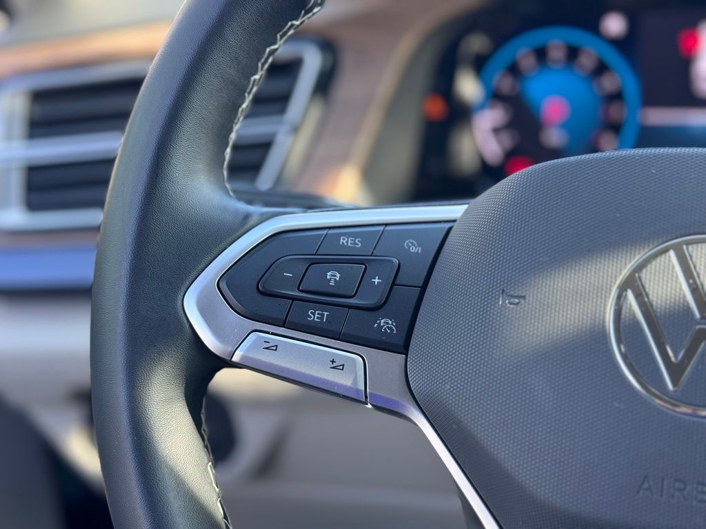 2024 Volkswagen Atlas 2.0T SE