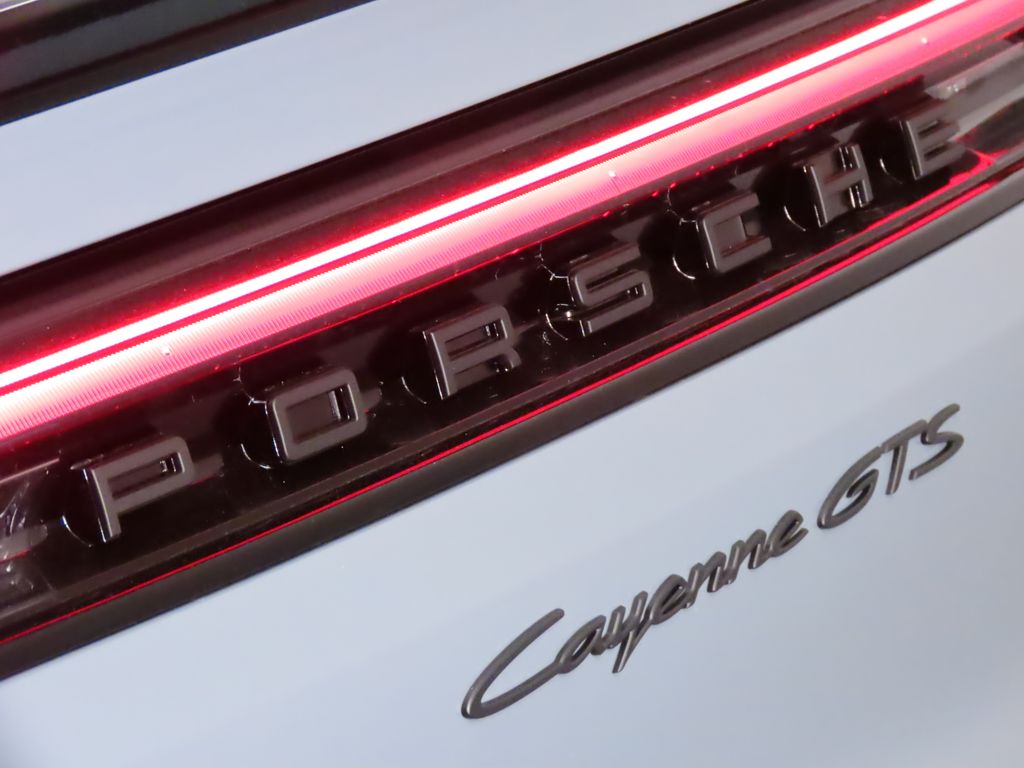 Thumbnail: 2025 Porsche  - 12